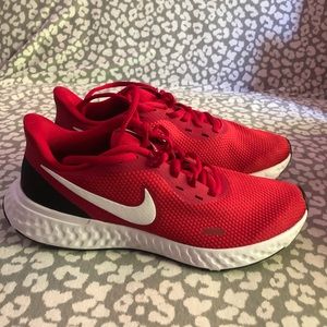 New Nike Revolution 5 Mens Sneakers Red Running